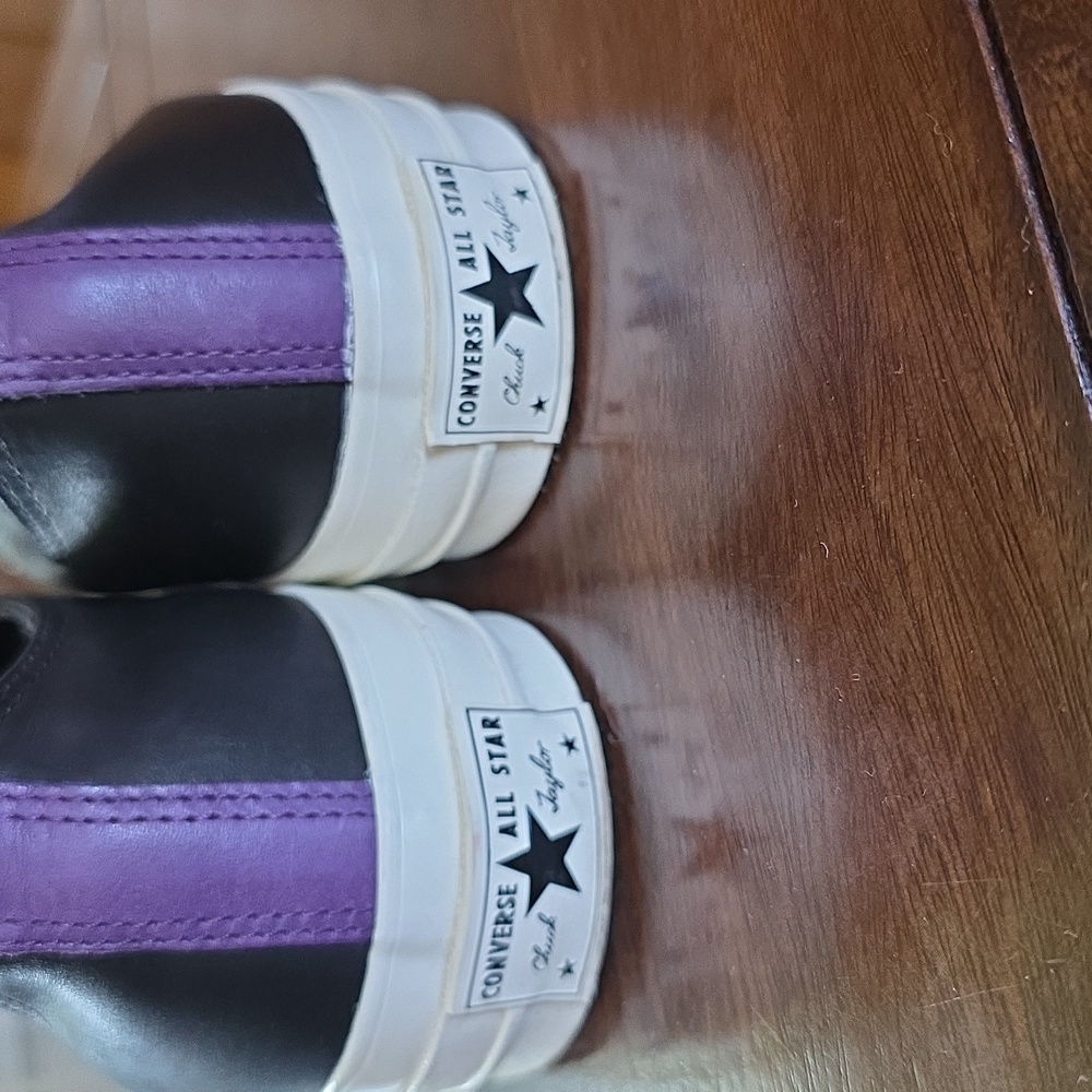 Converse leather Chuck Taylor low tops - Picture 4 of 7